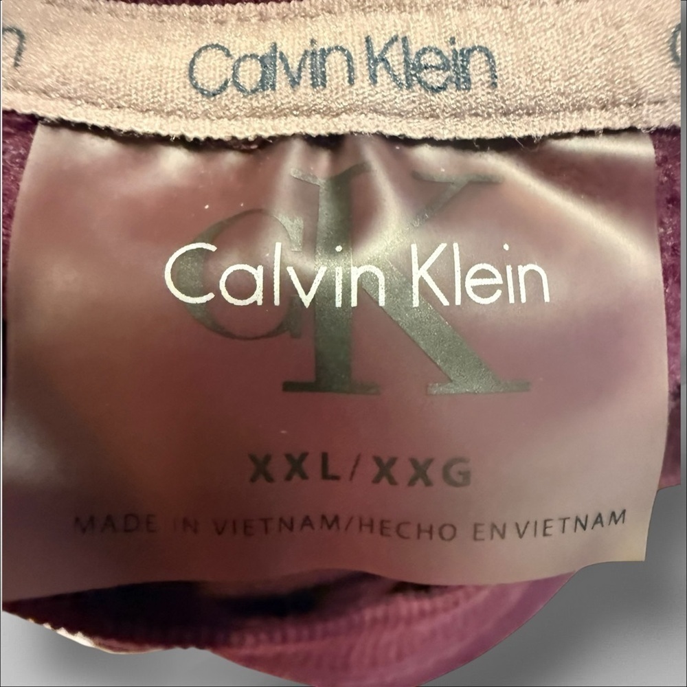 Women’s Calvin Klein sweatshirt size XXL - Picture 3 of 4